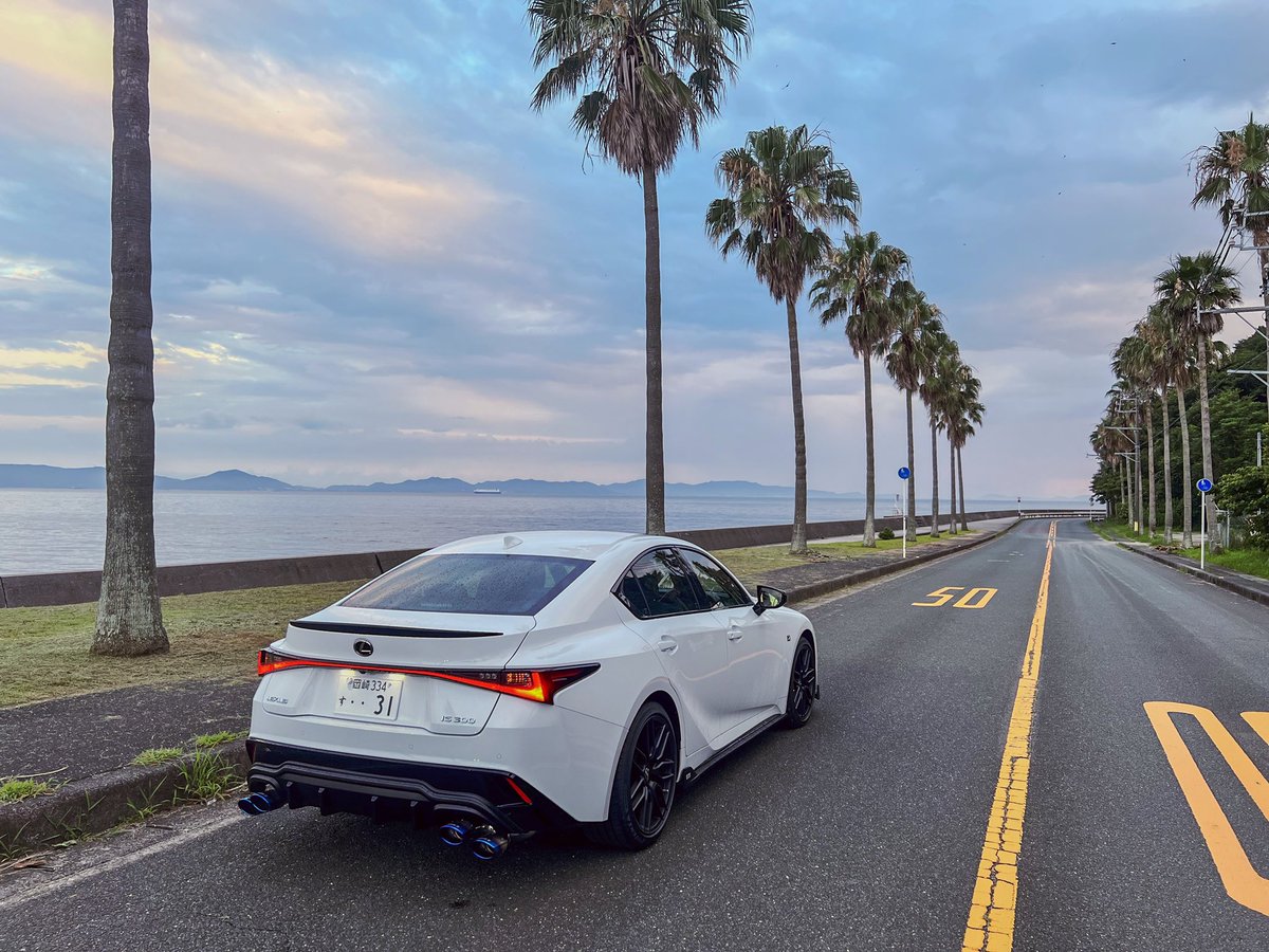ryogoro0421's tweet photo. サンセットビーチ
#lexus #lexusis #lexuslove #lexuslife #lexusgram #lexusdaily #lexuscustom
#レクサス #レクサス好きな人と繋がりたい #レクサスis #レクサス好き
#レクサスis300
#lexusis300 #lexusisfsport
#レクサス岡崎
#TOMS
#tomsracing
#トムスバレル
#レクサスグラム https://t.co/1UZDTdyppK