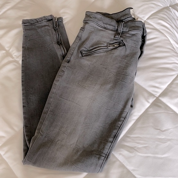MarshTrish's tweet photo. So good I had to share! Check out all the items I'm loving on @Poshmarkapp from @LineOnyx #poshmark #fashion #style #shopmycloset #oldnavy #onyxskincareline #currentelliott: https://t.co/jHILKoUiUl https://t.co/eU1MJSkiy1