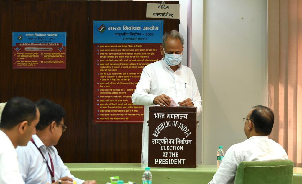 ashokgehlot51's tweet photo. Cast my vote for the election of the President of India at Vidhan Sabha… https://t.co/1ew6yyttzY