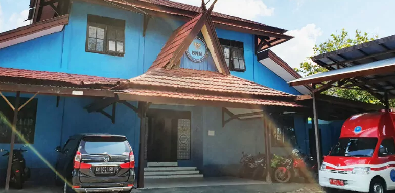 SentraLoker tweet media