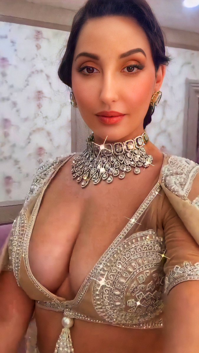 Norafatehil's tweet photo. So hot 💥❤ #NoraFatehi https://t.co/6a2XvyQsMW