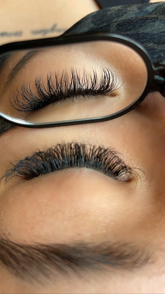 97lashesbysid's tweet photo. Classic lashes ✨ https://t.co/MUC8Wxr2lF