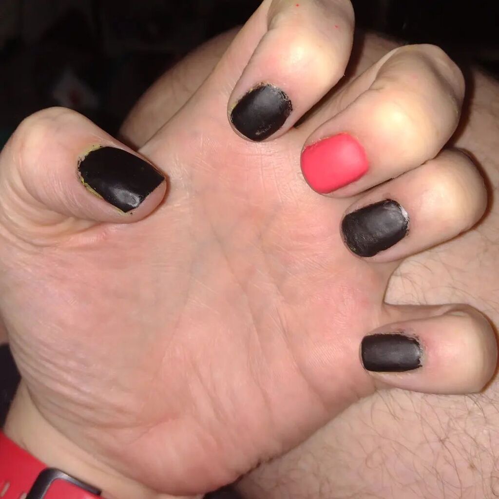 ItsGherks's tweet image. #MaleNails