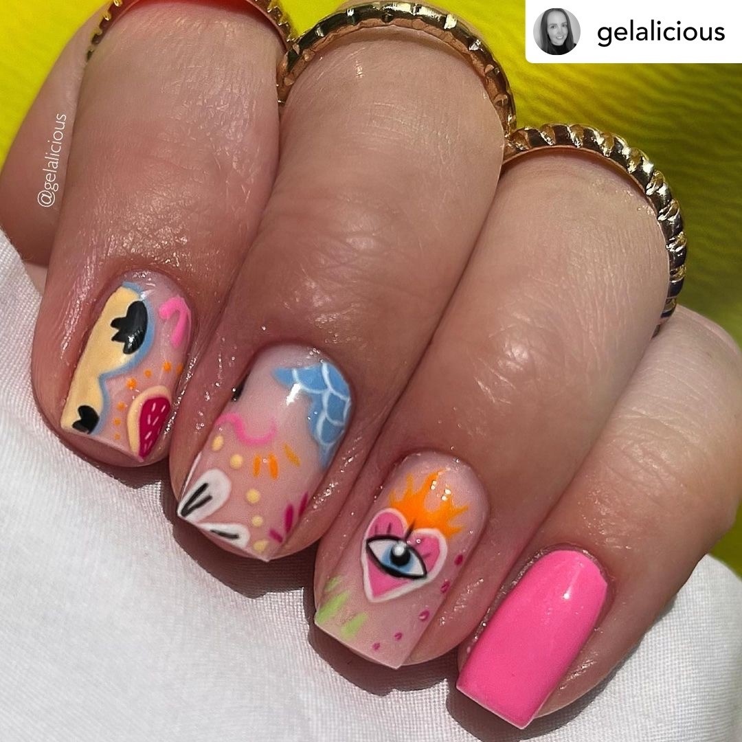 PureNailsUK's tweet photo. Start your week off bright with creative nail art by our VIP @gelalicious 🎨 

Using all Halo Gel Polish over an EasiBuild base 💅

#gelpolish #nails #holiday #nailtech #summernails #easibuild #buildergel #buildergelnails #abstractnails #abstractnailart https://t.co/nccPpa5z5H