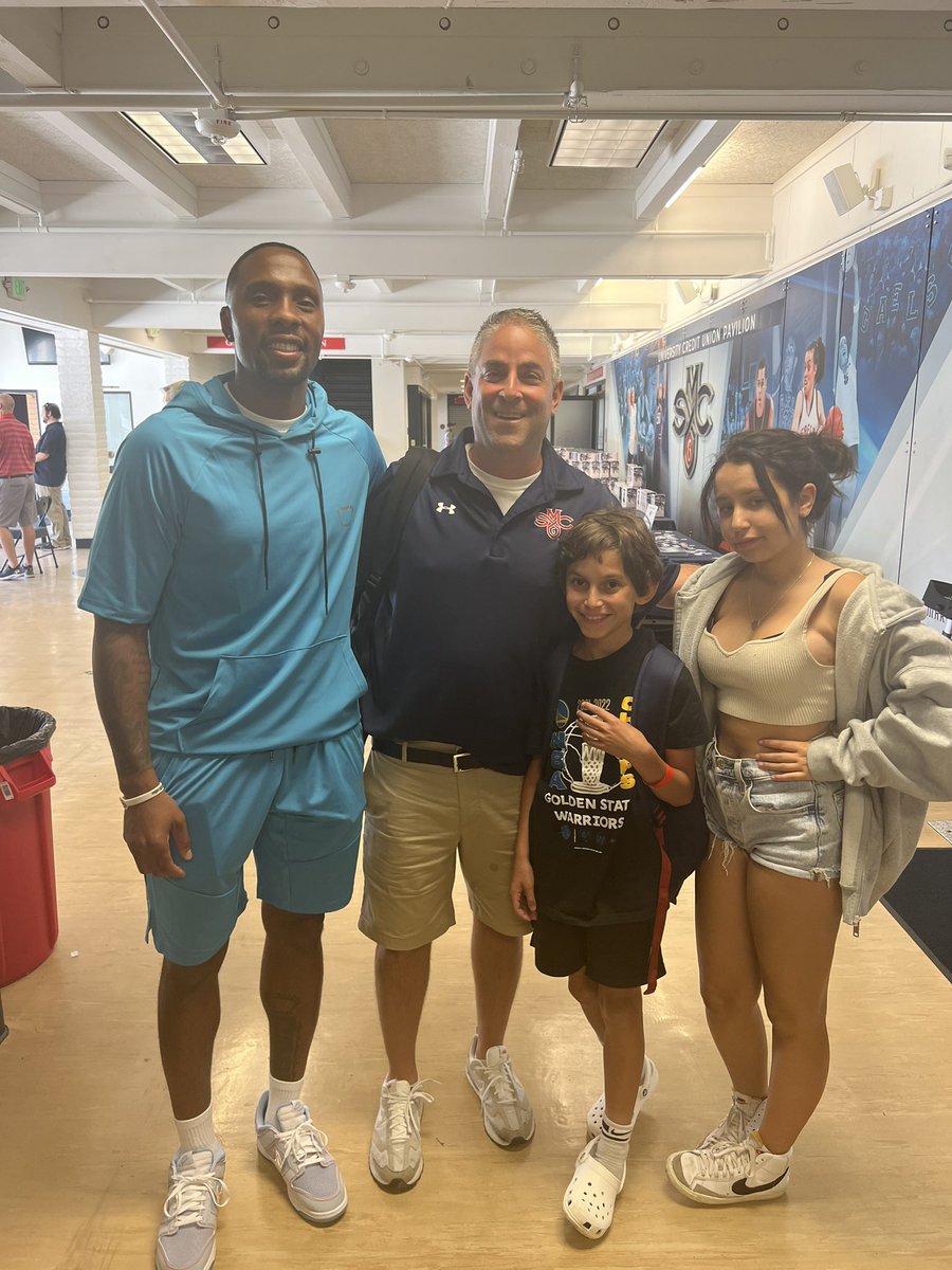 Pretty unique place (and leader) to get all these guys back together. Great seeing everyone. Go Gaels! <a href="/Euro_E_Row/">E.J. Rowland</a> <a href="/kicks14/">Daniel Kickert</a> <a href="/CoachToddGolden/">Todd Golden</a> <a href="/AdamCaporn/">Adam Caporn</a> <a href="/collinsbrety/">Brett Collins</a> <a href="/CoachDPatrick/">David Patrick</a> <a href="/CoachMontySmith/">Lamont Smith</a> <a href="/OmarSamhan/">Omar Samhan</a> et al