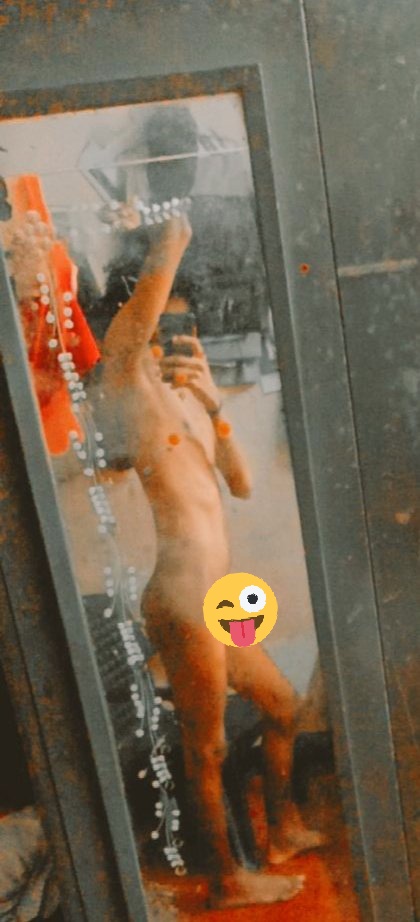 youngmodelxx1's tweet photo. ᴇɴɪᴋ ᴀʀᴀᴀ ᴏʀᴜ ᴄᴏᴍᴩᴀɴy ᴛʜᴀʀᴜɴɴᴇ😜😜ᴜ ʟɪᴋᴇ ᴛʜɪꜱ ᴩᴏꜱᴇ ɢᴜyꜱ ᴄᴏᴍᴍᴇɴᴛ ᴍᴇ😉🔥 https://t.co/AtKrvEVL1s