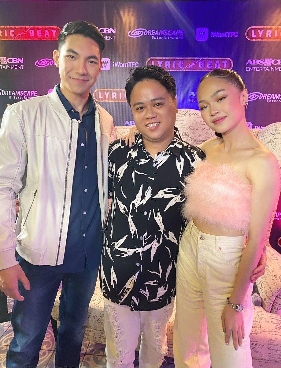 ericsonlayos's tweet photo. Happy to meet them both together in one project! Congrats @Espanto2001 & @BonifacioAc on your first iWantTFC Musical Series — #LyricAndBeat to be streamed on August 10! 💜✨ #LABDarrenACBlogCon
For more videos & updates, subscribe on my YT Channel ➡️ https://t.co/xqbI34FnXg https://t.co/15zQXsgLfC