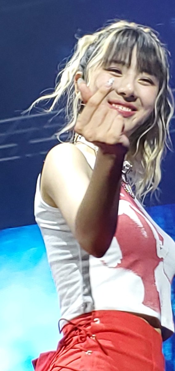 Knight4039's tweet image. Finished concert.  Just looking through some photos and posting some. #DreamcatcherinLA #dreamcatcher