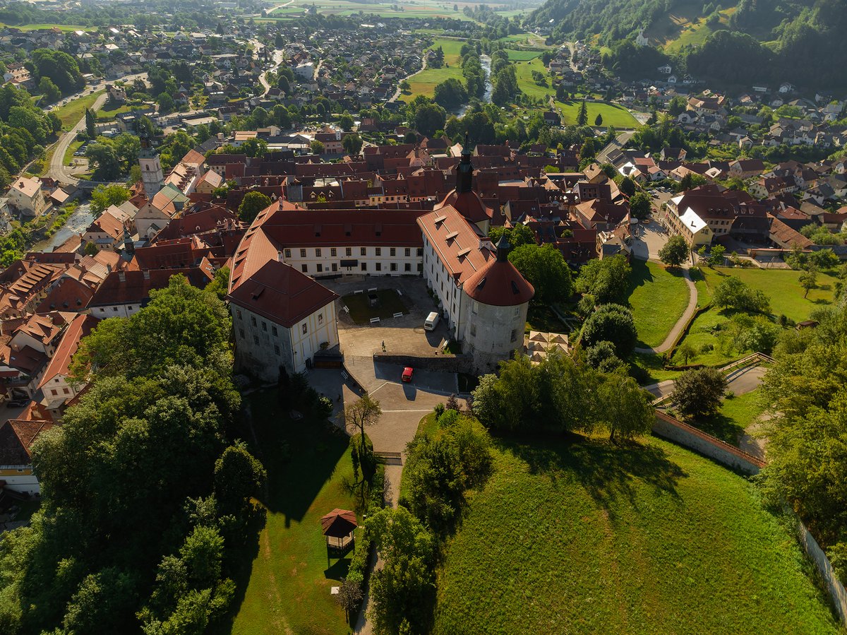 JureYurko's tweet photo. Škofja Loka, Slovenia https://t.co/3yx22uPzen