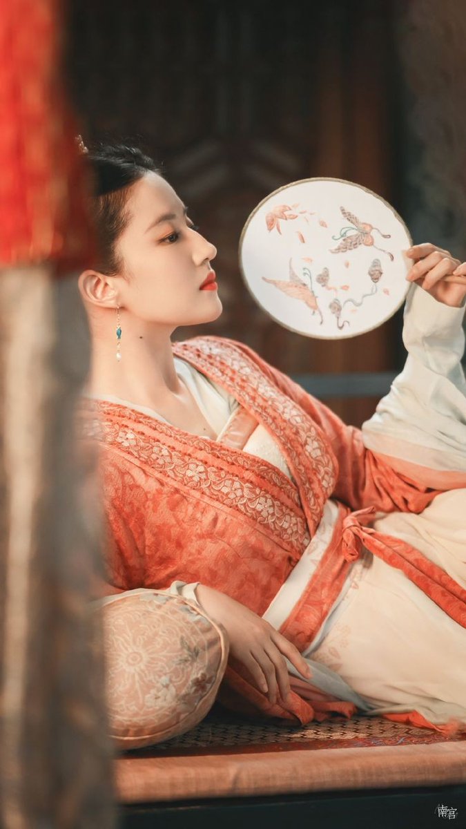 wwxswhatever's tweet photo. Fell in love with Liu Yifei all over again🥺 Pan’er, the beauty that you are 😭 Beauty with brains. It's good to see Cdramaland giving smart FLs💀
#LiuYifei #ADreamOfSplendor https://t.co/2GbPiWDlku