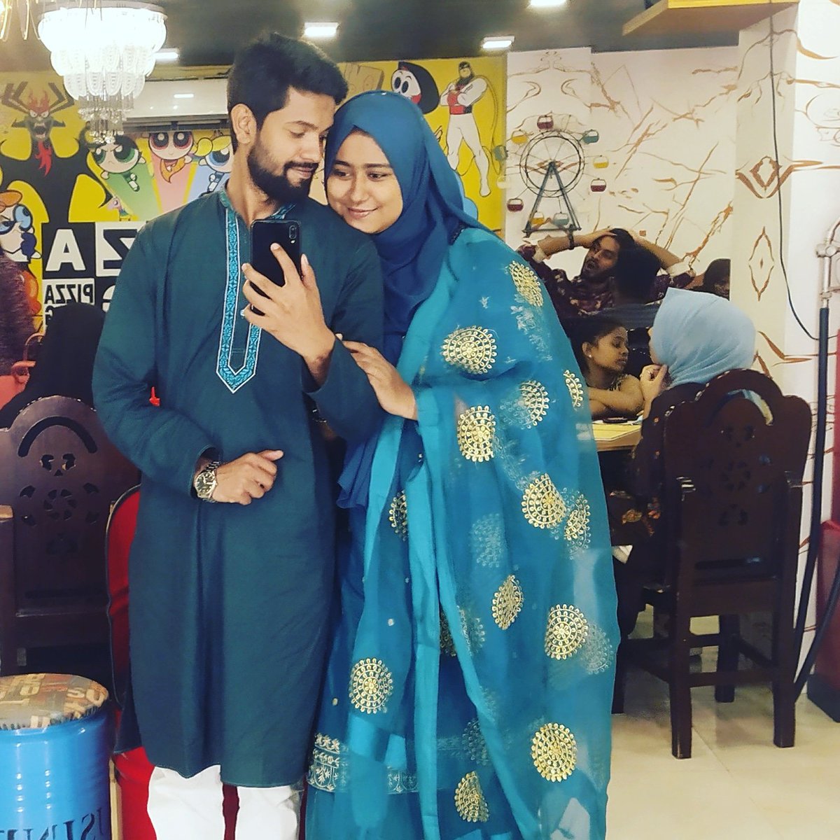 anwar752's tweet image. After eid outing with my dream girl.
#PizzaBurg
#Uttara