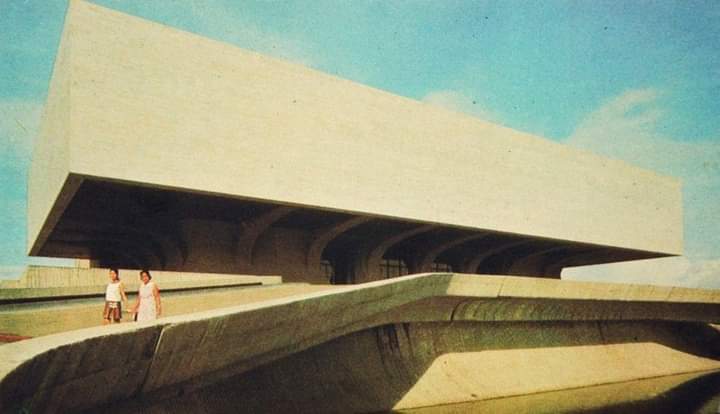 areasvellas's tweet photo. Cultural Center of the Philippines, CCP Complex, Roxas Blvd., Pasay City, Metro Manila. 1969
by Leandro V. Locsin, Ildefonso P. Santos Jr.
#architecture #arquitectura #LeandroLocsin #Locsin
https://t.co/5IHGHOU7ol https://t.co/HhM1CH2qGY