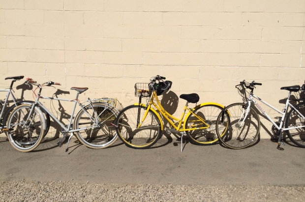BTSShrewsbury's tweet photo. Commuting to work? Give cycling a go! Two thirds of all journeys are under 5 miles, making cycling a great option for your commute.
✔️Reduce stress
✔️ Improves health
✔️ Avoid traffic
Use the @wearecyclinguk journey planner - https://t.co/pmNTYLCbJY 
@BBCShropshire @ShropCouncil https://t.co/ufpy7yryRu