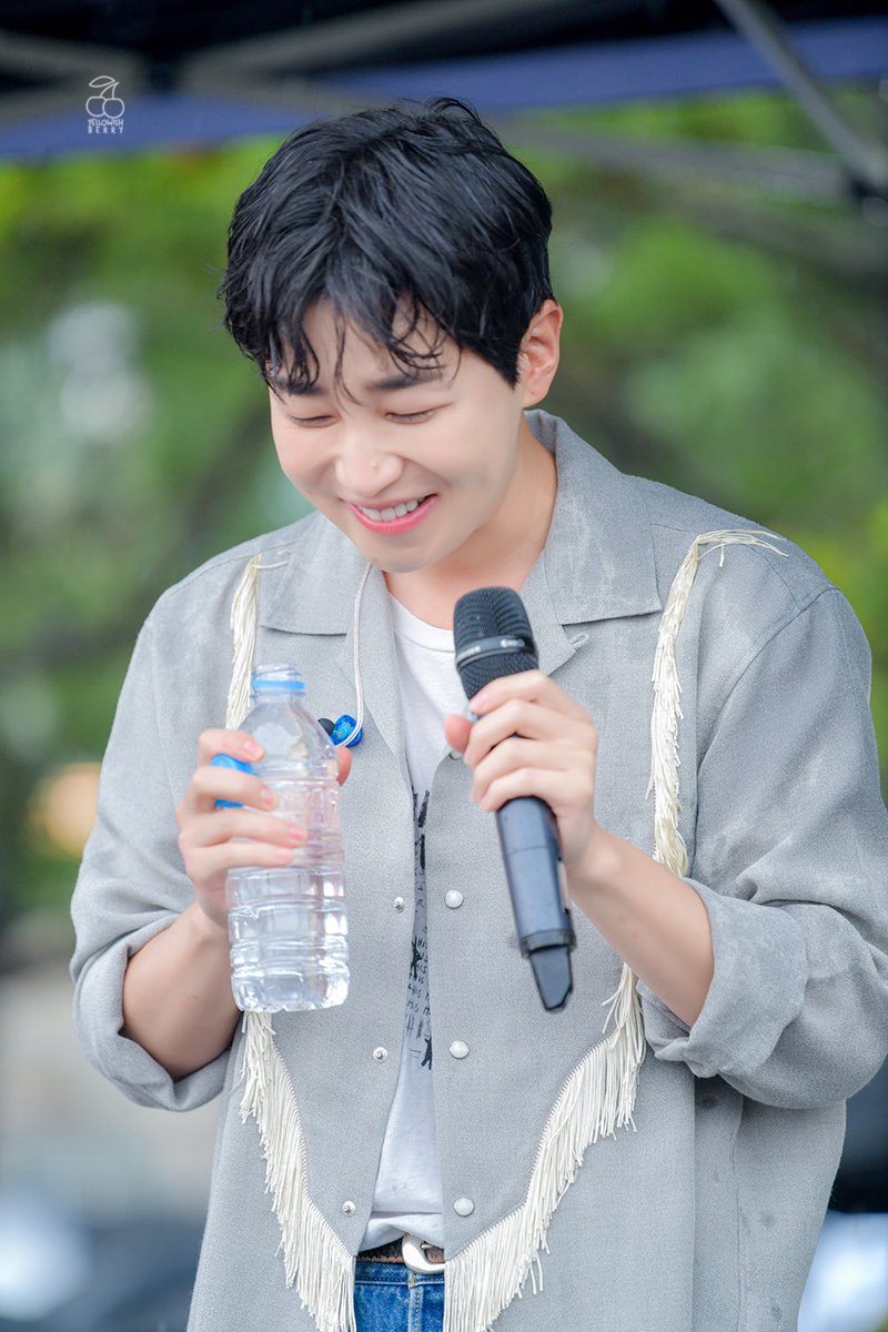 yellowish_berry's tweet photo. 220716 삼척
말랑말랑 아기햄스터🐹🍼 
#딘딘 #dindin https://t.co/jVFRxpai3O