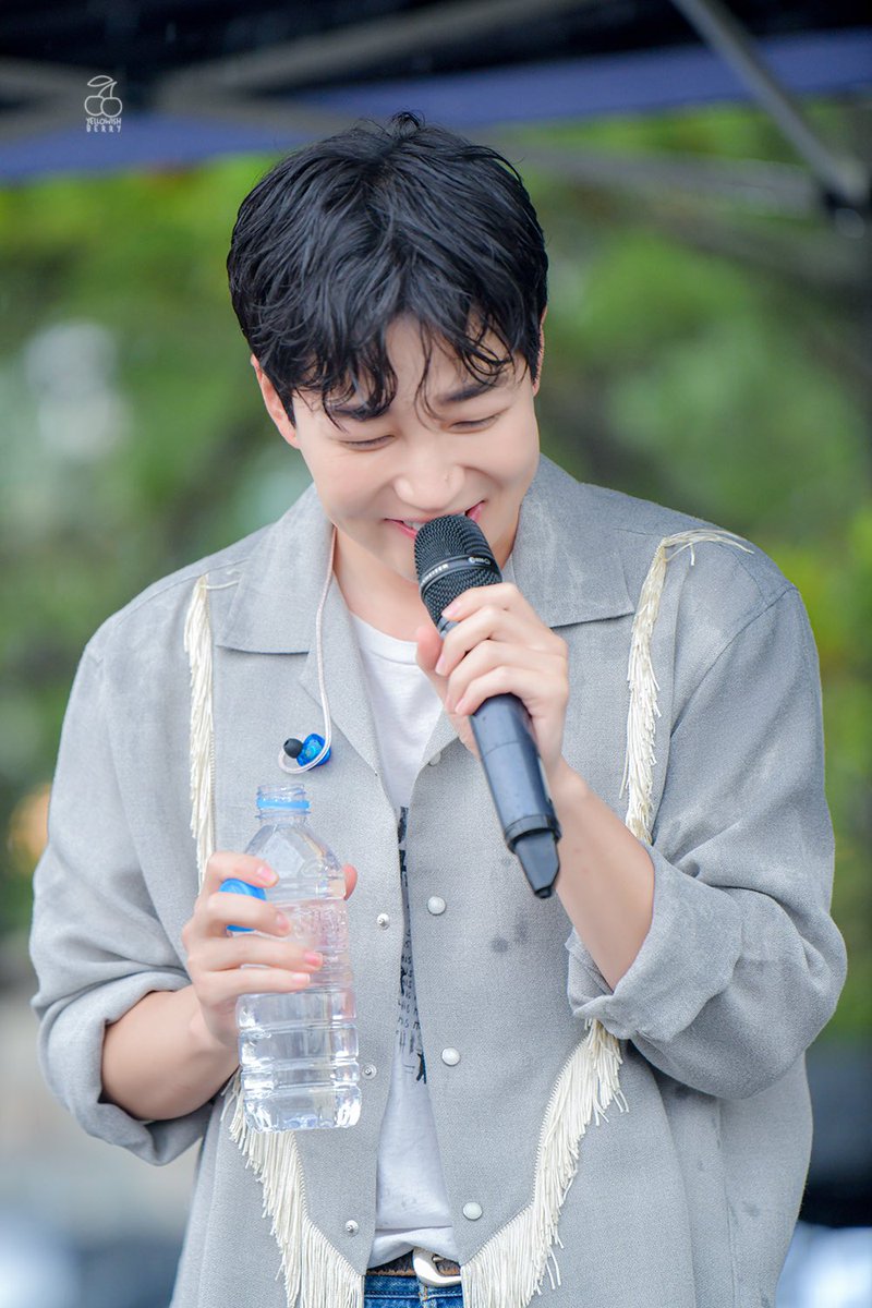 yellowish_berry's tweet photo. 220716 삼척
말랑말랑 아기햄스터🐹🍼 
#딘딘 #dindin https://t.co/jVFRxpai3O