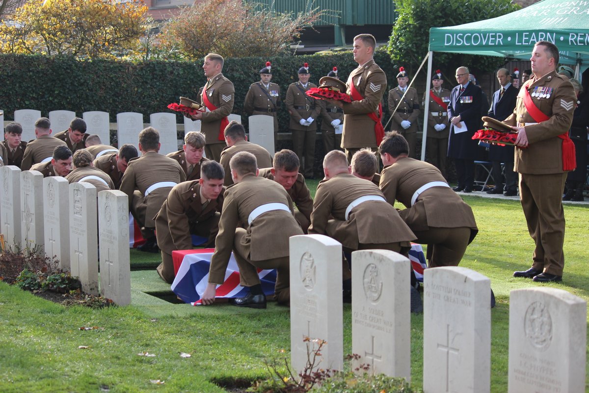 Don’t miss First Fusiliers tonight at 2100hrs on ITV1’s Long Lost Family. The show follows the story of 9 missing Fusiliers found near Ypres, the detailed research by the JCCC to identify them, to their reburial at Tyne Cot Cemetery in November 2021. Photo: A.Eden/Crown Copyright