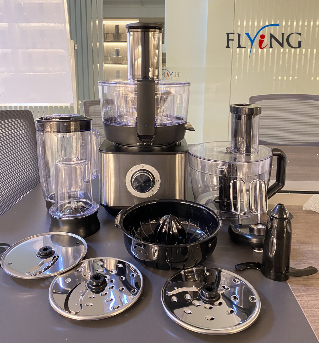 FlyingElectron1's tweet photo. food processor utilises a 1000W durable motor
helps you slice, grate, dice, and blend different kinds of ingredients 
welcome inqury. Tracy +86 18948973033
#foodprocessor #chopper #mixer #foodprocessorpromo #mixermurah #procesadordealimentos #кухонныйкомбайн #معالجالطعام https://t.co/mRCjMwFsnG