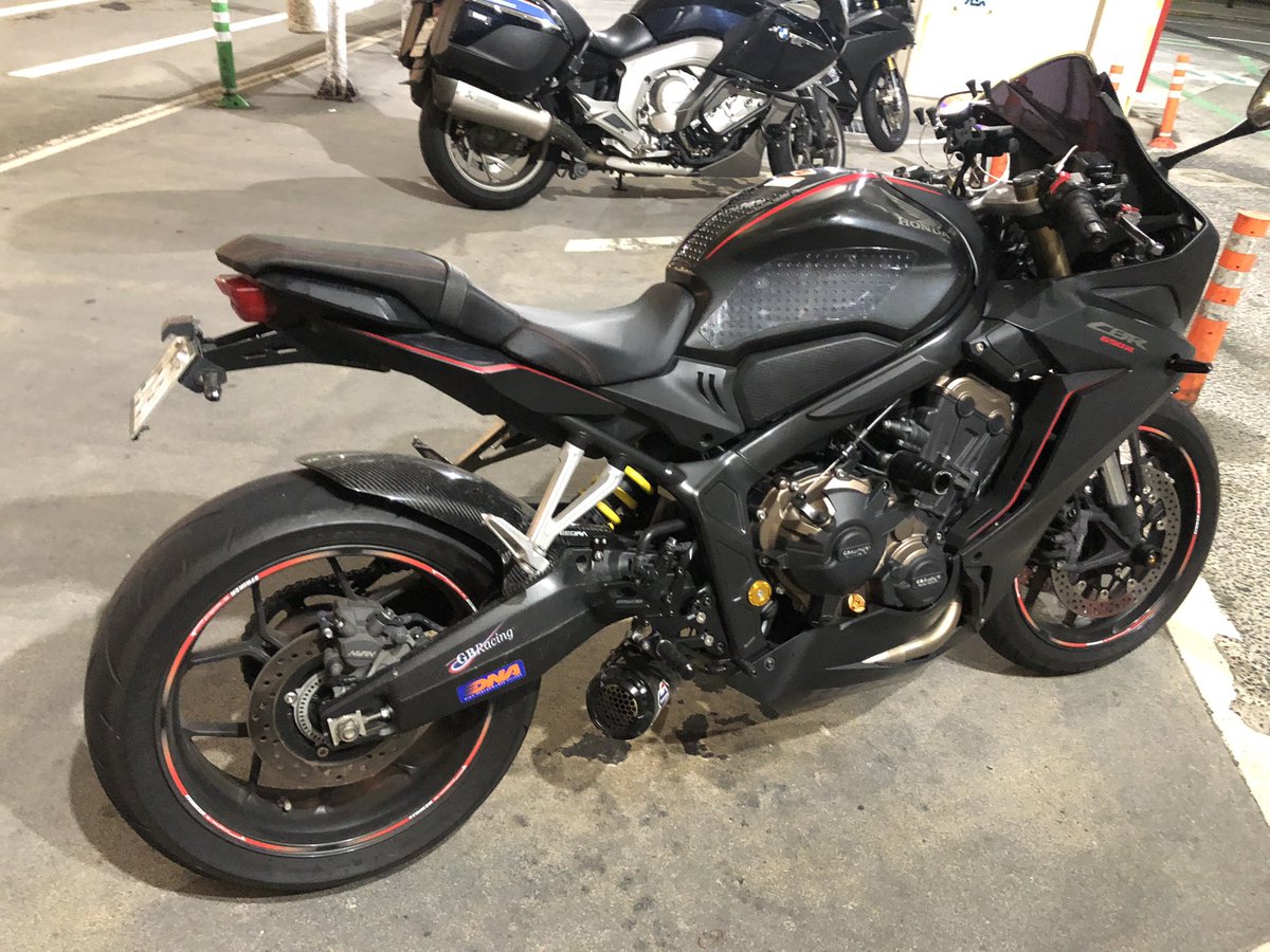 waki313's tweet photo. CBR650R改
#CBR650R https://t.co/Fa0gY0kxfv