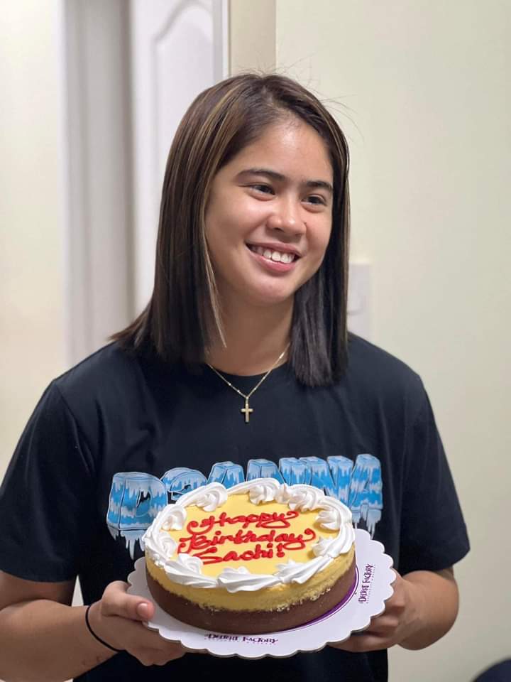 djloyalist's tweet photo. HBD our Deannawongst💙💛 https://t.co/fSBwAXtjLz