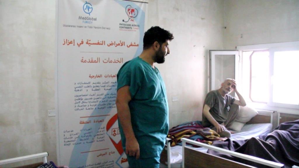 Launching an important mental healthpartnership between @MedGlobalOrg and @PhysiciansAC based in the only psychiatric hospital in #Azaz northwest of #Syria. The MHPSS campaign supports inpatient treatment, mobile psych unit, outpatient clinics, and Drug Rehabilitation @MarkCutts