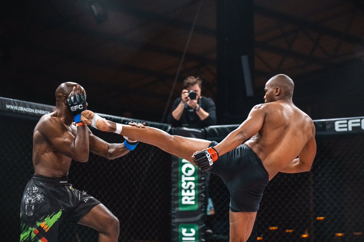 BangweuluTv's tweet photo. Zambia, stand up! 🇿🇲 We are well represented.
'The Black Tiger'

#EFC95 #Zambiakuchalo https://t.co/t67Hfz9jlj