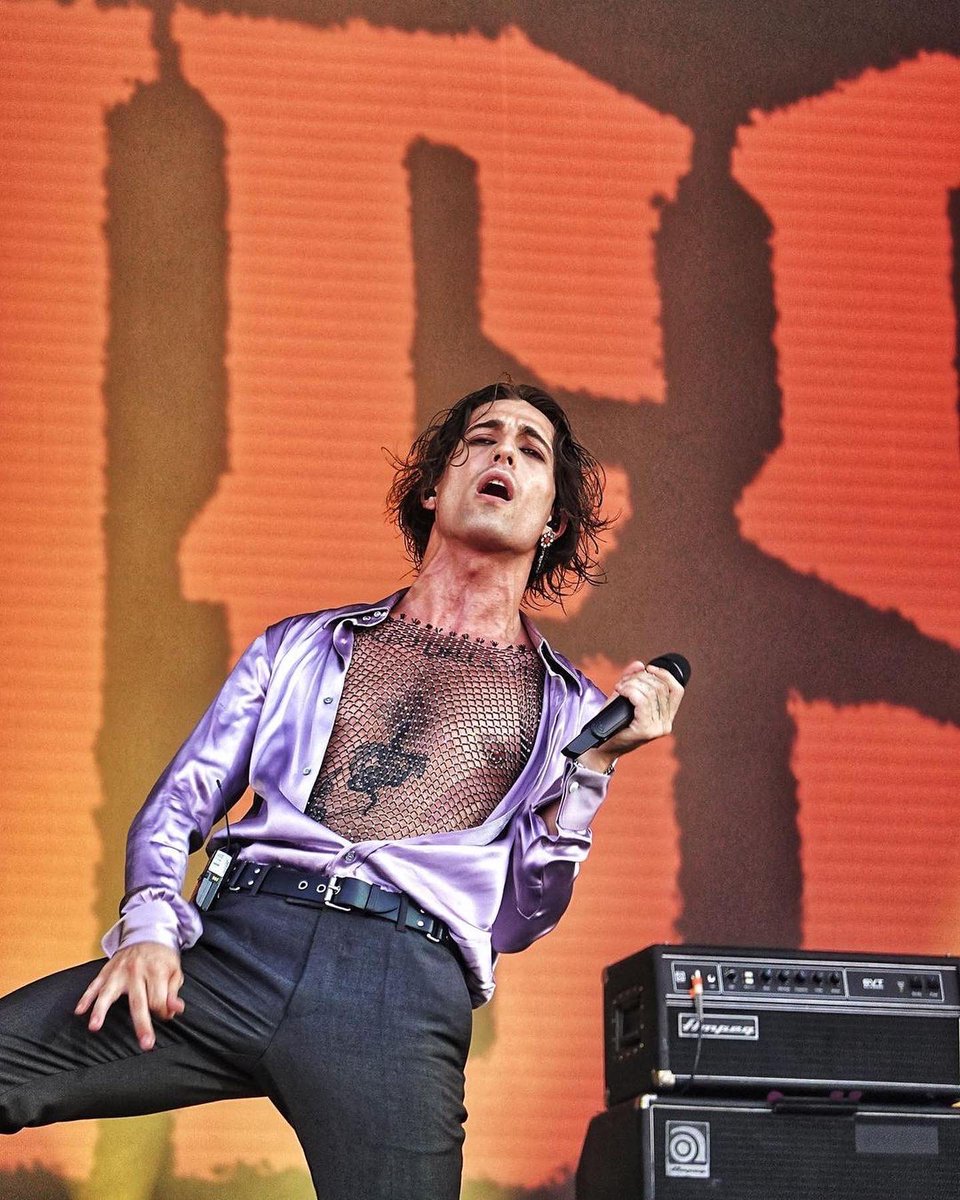 ManeskinFanClub's tweet photo. 📸 | Damiano David yesterday on stage at Lollapalooza Festival in Paris, France! 💥

© osterg75 https://t.co/QCBix1hG9u