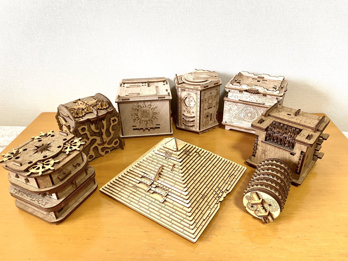 puzzleking4444's tweet photo. iDventureのClueboxシリーズと
EscapeWeltのPuzzleBoxシリーズ。
いやー、どんどん増えていって圧巻。
あとピラミッドのラスボス感Σ（ﾟдﾟlll）
#cluebox
#escapewelt https://t.co/gLItUSldnq