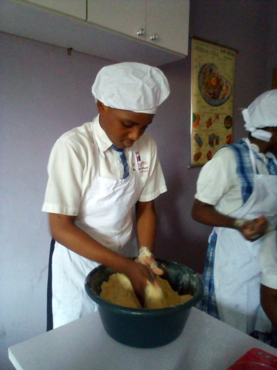 Bezaleelinfant's tweet photo. Take a look at what our amazing learners made. 

Every child receives the very best of human development. 
We provide your child the very best. 
This is why we are Bezalee, the home of excellence. 
#bezalee #bestschoolsnearme #bestschoolintown https://t.co/GWjKFZQj66