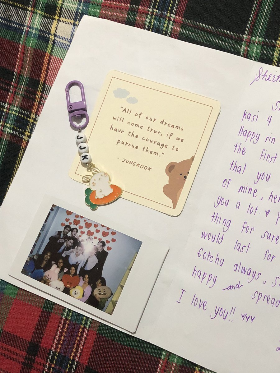 jkkmicasa's tweet photo. #OT7proofs
— thank you so much ssy! sobrang special nitong first album ko dahil sa chaotic na nangyari 🤣 also thank you sa freebies, gift and letter ♡ ako lang 'to inuwian ng bias at bias wrecker 🤪 I would like to thank @tsundere_syub for the very fast trade transaction🥺 ily https://t.co/oCilAfqDnv