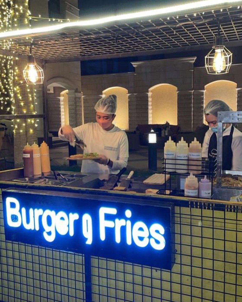 برجر وفرايز &Burgerwafries tweet media