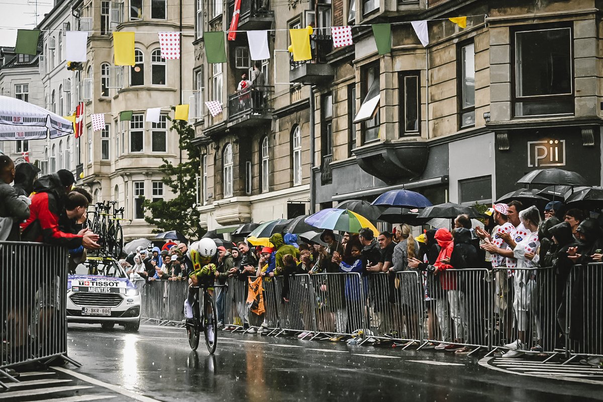 PrixAntargaz's tweet photo. 🔃 RT si tu penses que @LouisMeintjes est le coureur le plus combatif de la semaine passée du #TDF2022. 

#PrixAntargaz https://t.co/pUUWbBdeSY