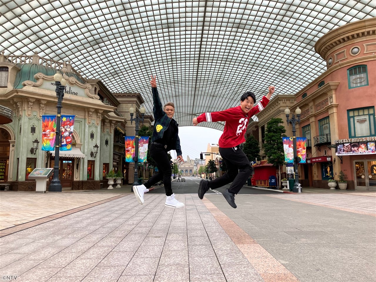 Zip 公式 三代目jsb 山下健二郎 Ellyが ユニバーサル スタジオ ジャパンへ 明日は ユニバーサル クールジャパン22を徹底攻略 人気アニメ ゲームの世界に没入できるアトラクションを体験 Usjの元ダンサー健二郎が当時の思い出を語る