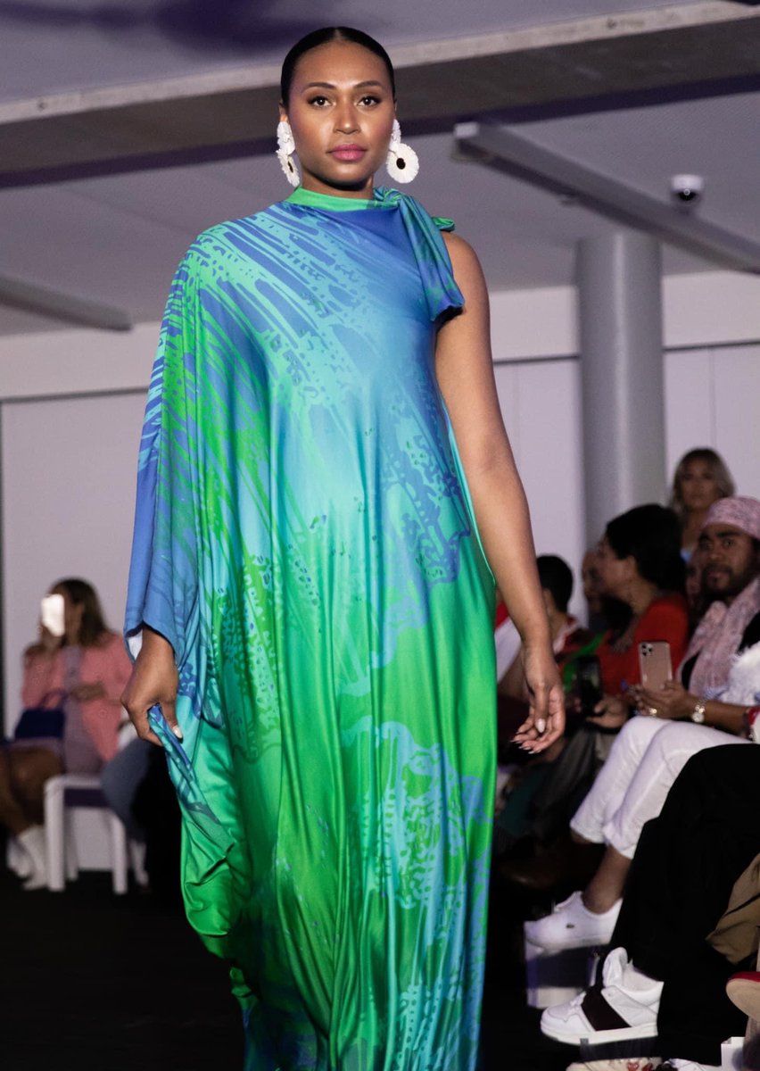 samsonleefiji's tweet photo. #CivaCollection debuted at our #NasokoSydney show #TeamFiji #Fijifashion #PacificFashion #MadeInFiji #CivaPrint https://t.co/86BveDL4lz