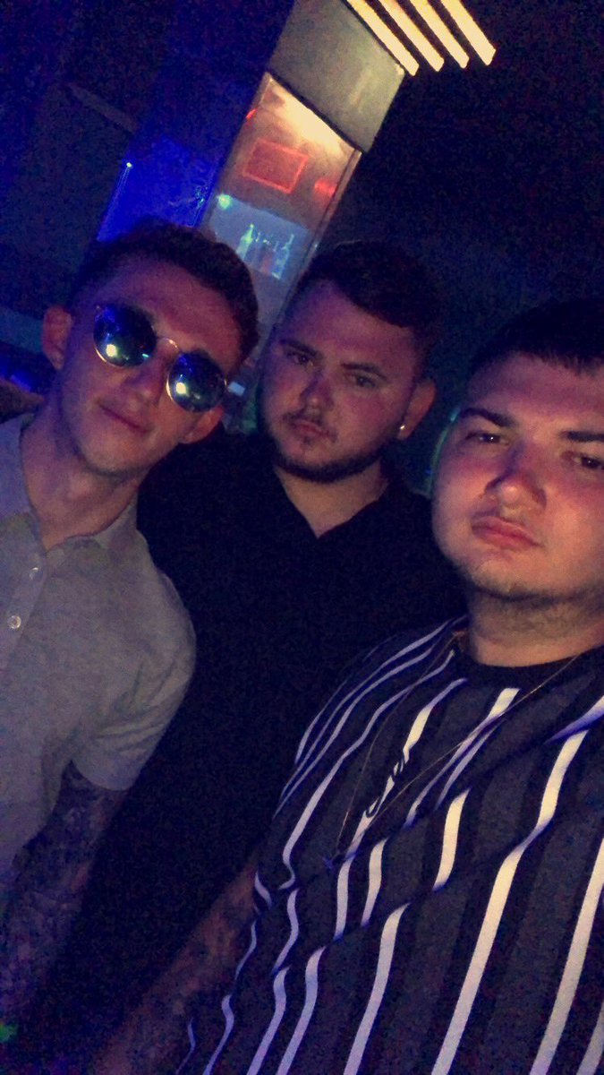 Luke_Utting's tweet photo. @Jayyoo96  happy birthday brother https://t.co/2mU6hTRL5b