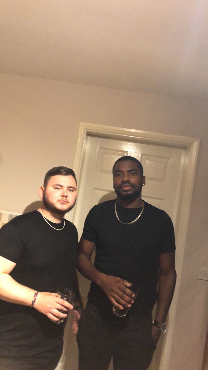 Luke_Utting's tweet photo. @Jayyoo96  happy birthday brother https://t.co/2mU6hTRL5b