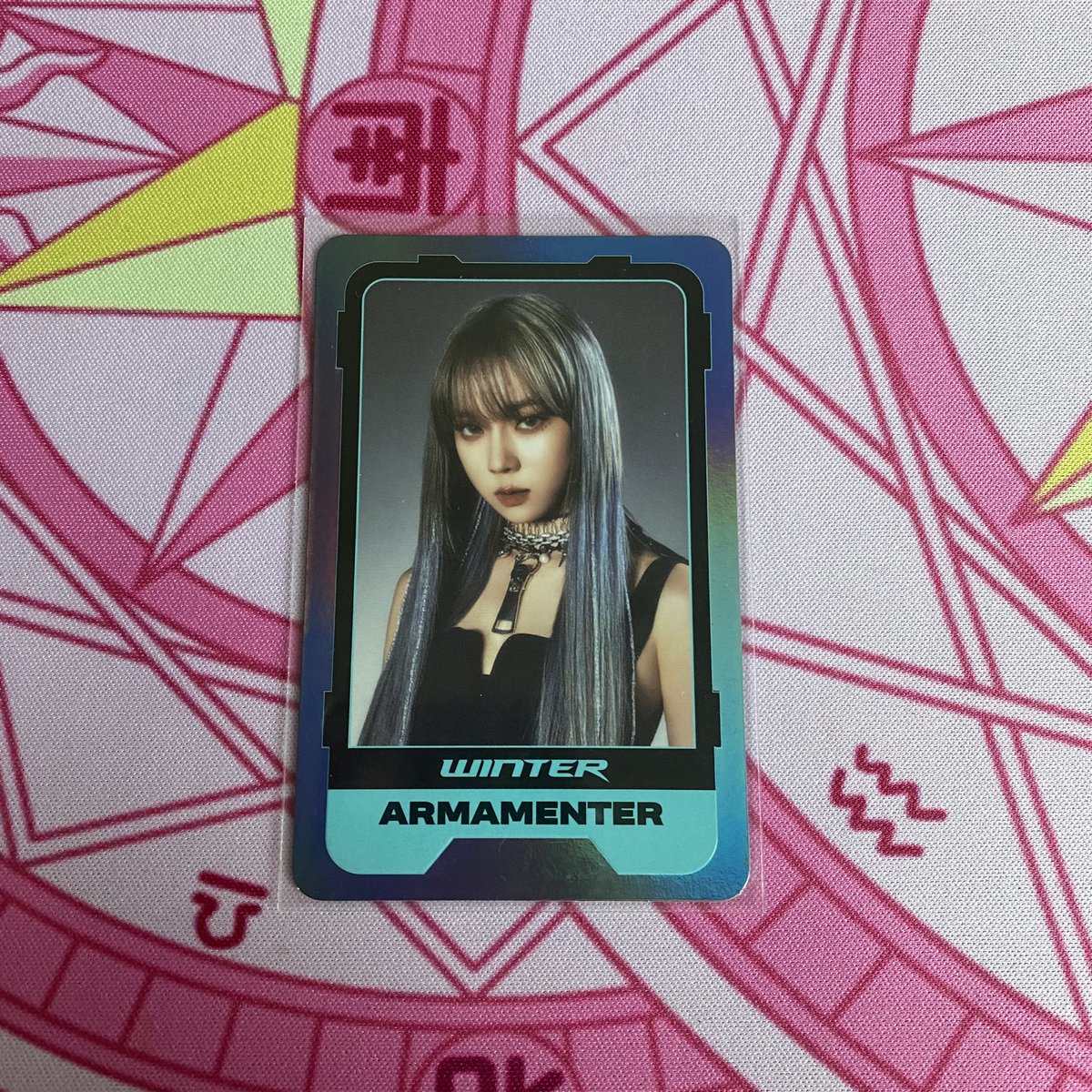 peachnctea's tweet photo. wtt lft aespa character card 

_have: winter 
_want: karina 
_on hand &amp; mint (own pull) 
_dm or reply to trade

aespa winter karina 
@aespamerchph @aespamarketph https://t.co/EUgXfvZxNS