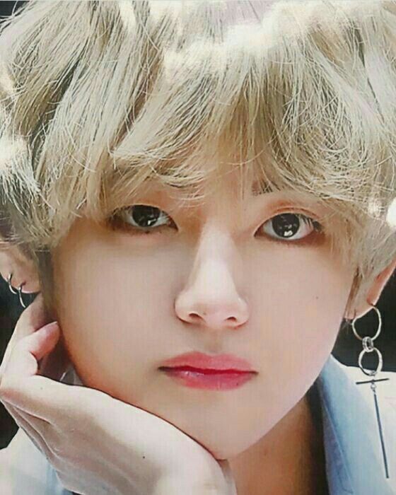 imJeonSR's tweet photo. ·— THE BENEFIT —·

[ Filo #Taekookau ]

Wherein Jace (JK) offered Vern (TH) a deal to be his boyfriend, it was cleared to them that they would just pretend but he make sure that Vern would like and enjoy the deal. https://t.co/1v0qUocSSY