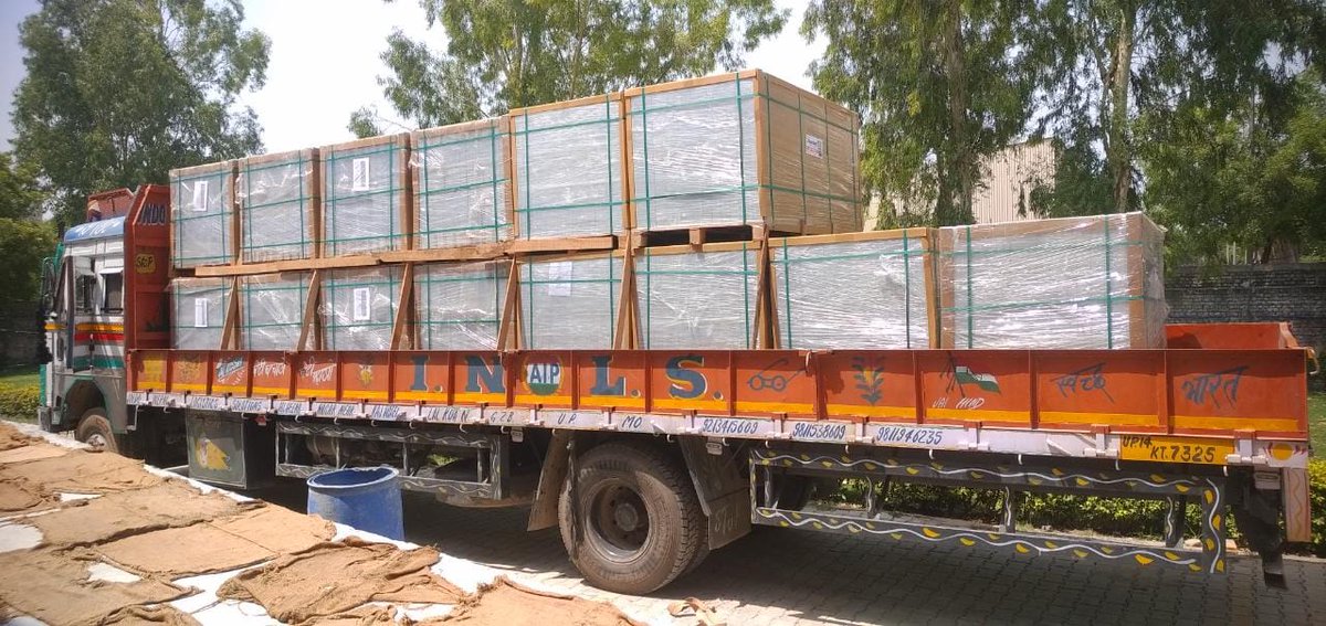 BluebirdSolarIN's tweet photo. Supply 450 Units of Bluebird #MonoPERC #SolarPanels to our customer.
Choose #BluebirdSolar as you #SolarPartner
Enquire at https://t.co/GZYzq9qf3V
#solarpower #solar #manufacturer #AtmanirbharBharat #makeinindia #greenenergy #cleanenergy #renewableenergy #solarenergy #madeinindia https://t.co/k6h3JImN94