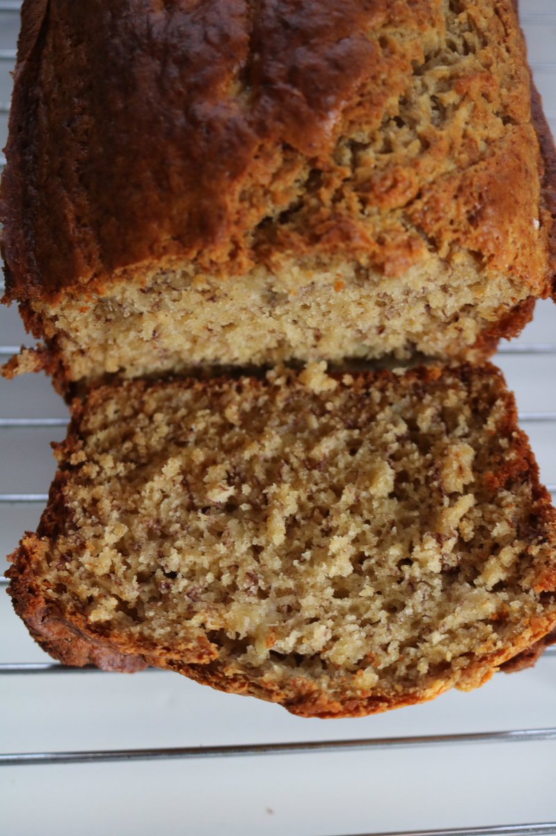 BeastlyEatsSA's tweet photo. This Banana Bread is moist and delicious with loads of banana flavour.

Check out the step by step recipe here: 
https://t.co/H91ygy23ue https://t.co/21IiVDs8xn