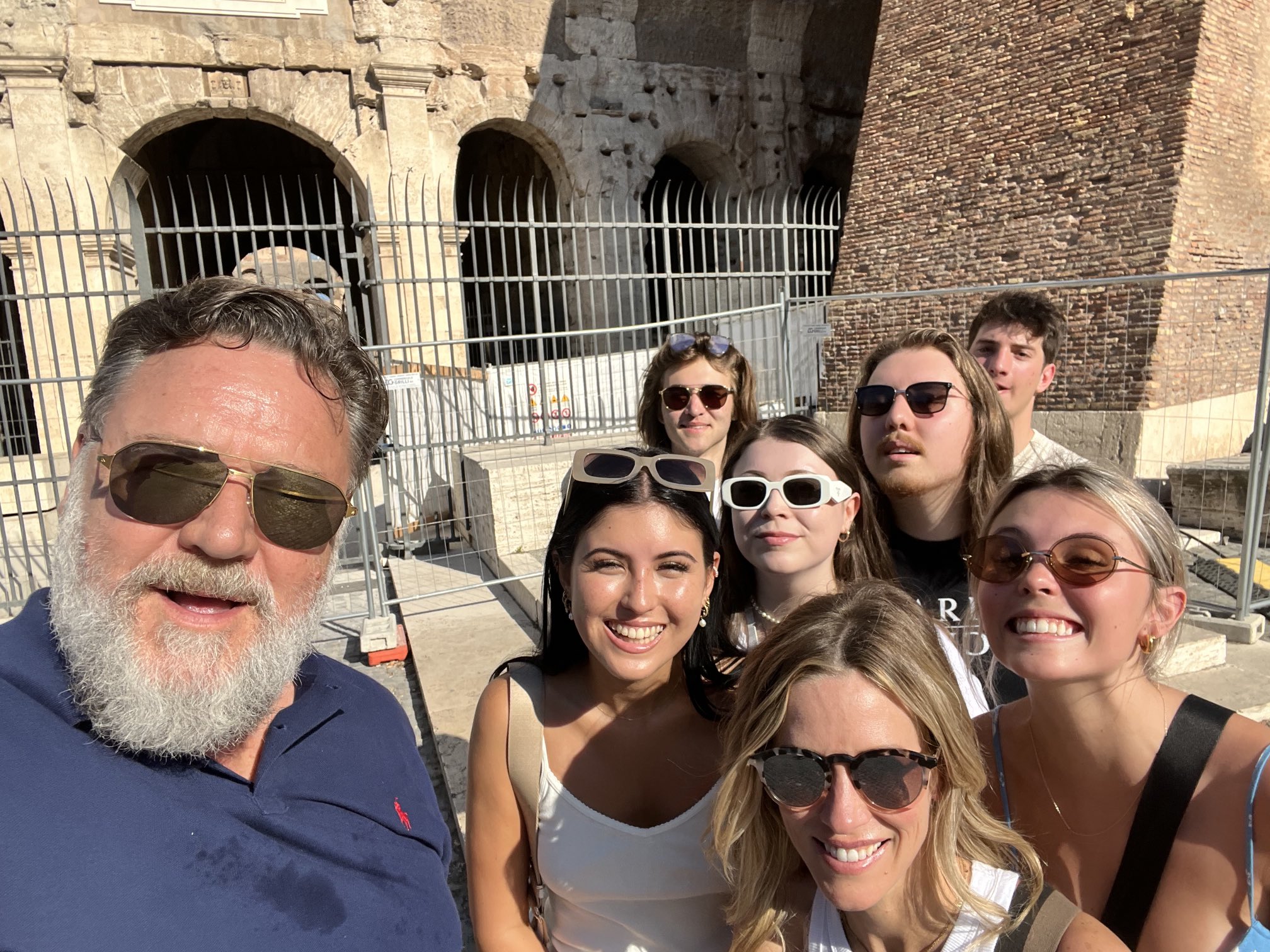 Russell Crowe Puts the News on Paper, and Other Artifacts - The