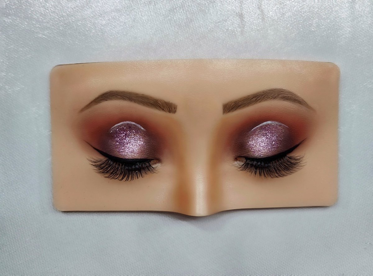 fashionshadz's tweet photo. Center cutcrease spotlight Eyemakeup..
#eyemakeup #makeup #makeupartist #makeuptutorial #art #makeuppractice #makeupaddict #versatilemakeup https://t.co/f6aUgwoZja