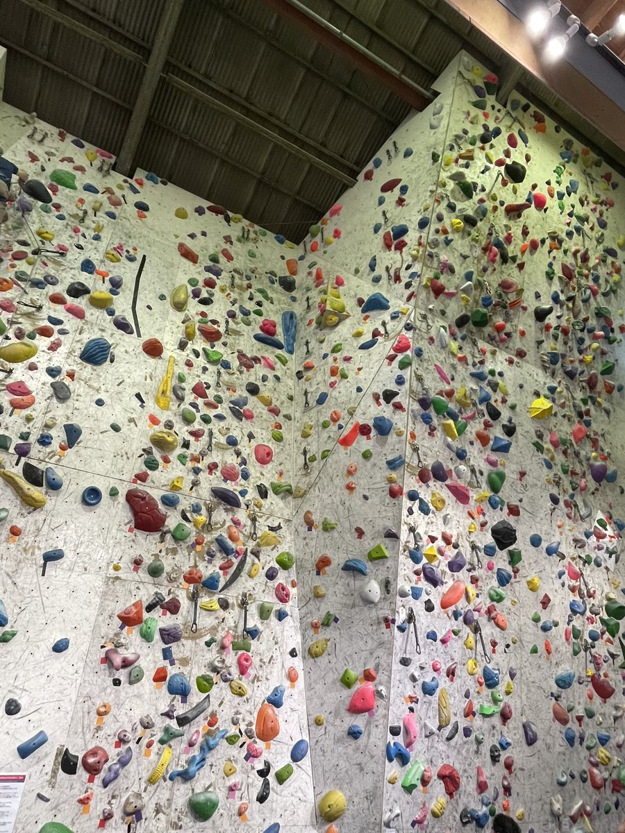 TravelerBububu's tweet photo. I did it!!!!!!!!
Finally I achieved my intentions of 5.11c.
#TWALL #錦糸町 https://t.co/XMpfKqq9Ex