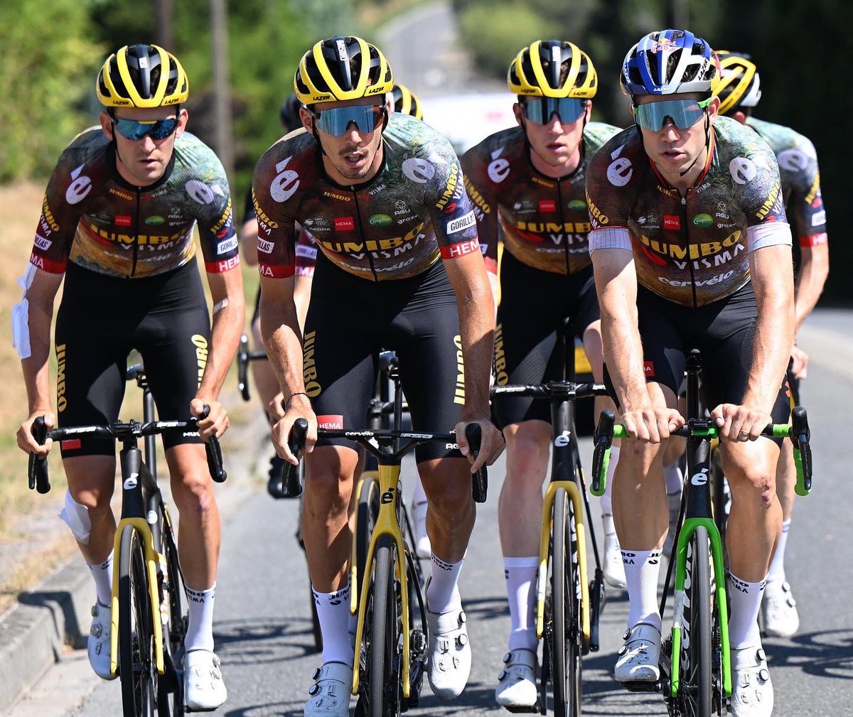 vismaleaseabike's tweet photo. 🇫🇷 #TDF2022 

Rest day ride🔄 https://t.co/X2oX7FWhG7