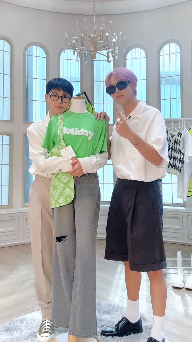 jaecuti3's tweet photo. renjun ako rin 😫 https://t.co/gwQgHlrTSH