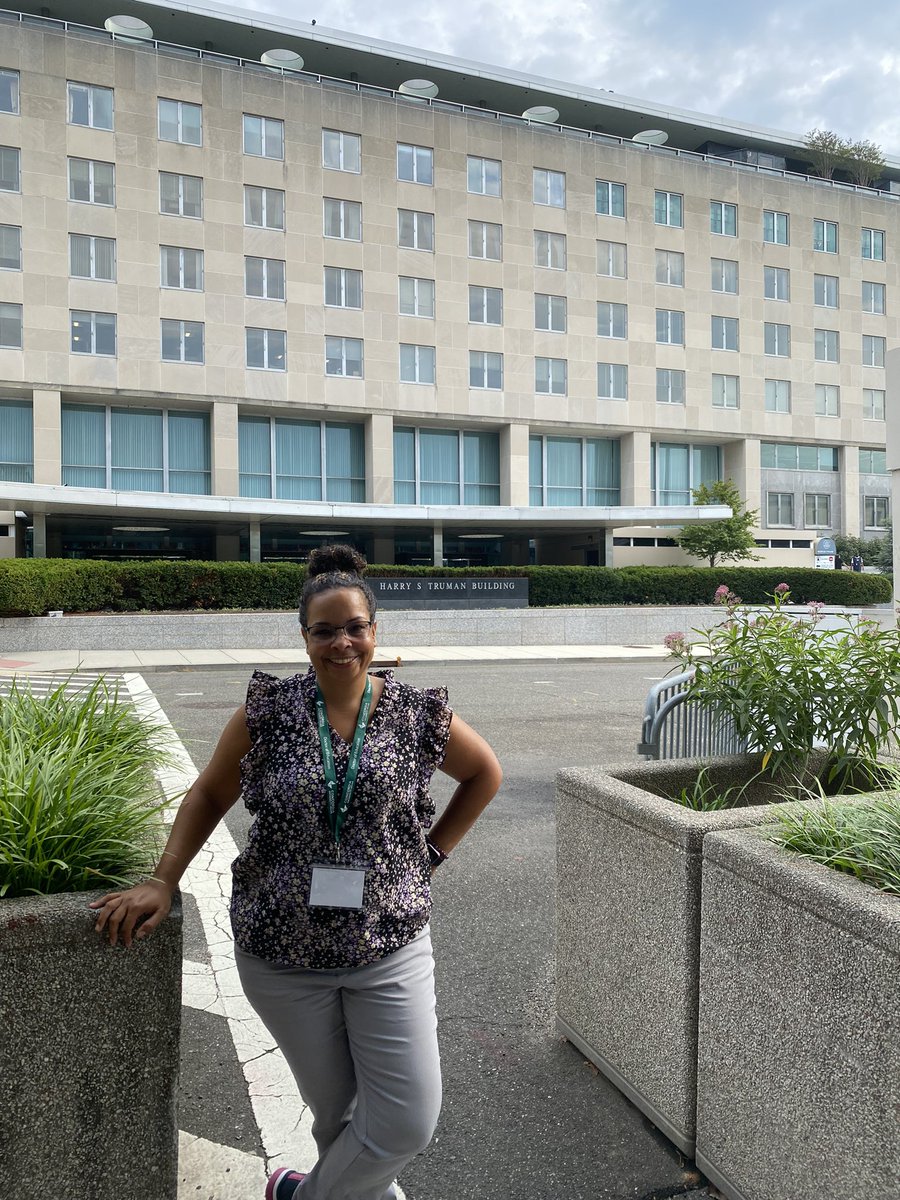 Bchange_Cchange's tweet photo. Ready to learn in our nationโs capitol. First stop- Department of State! #FieldLearning #GrownUpFieldTrip
#alwayslearning #collegelife #Education #EarlyChildhood #ECE #DoctoralStudent @ConcordiaSOE https://t.co/CYgAduVVYC