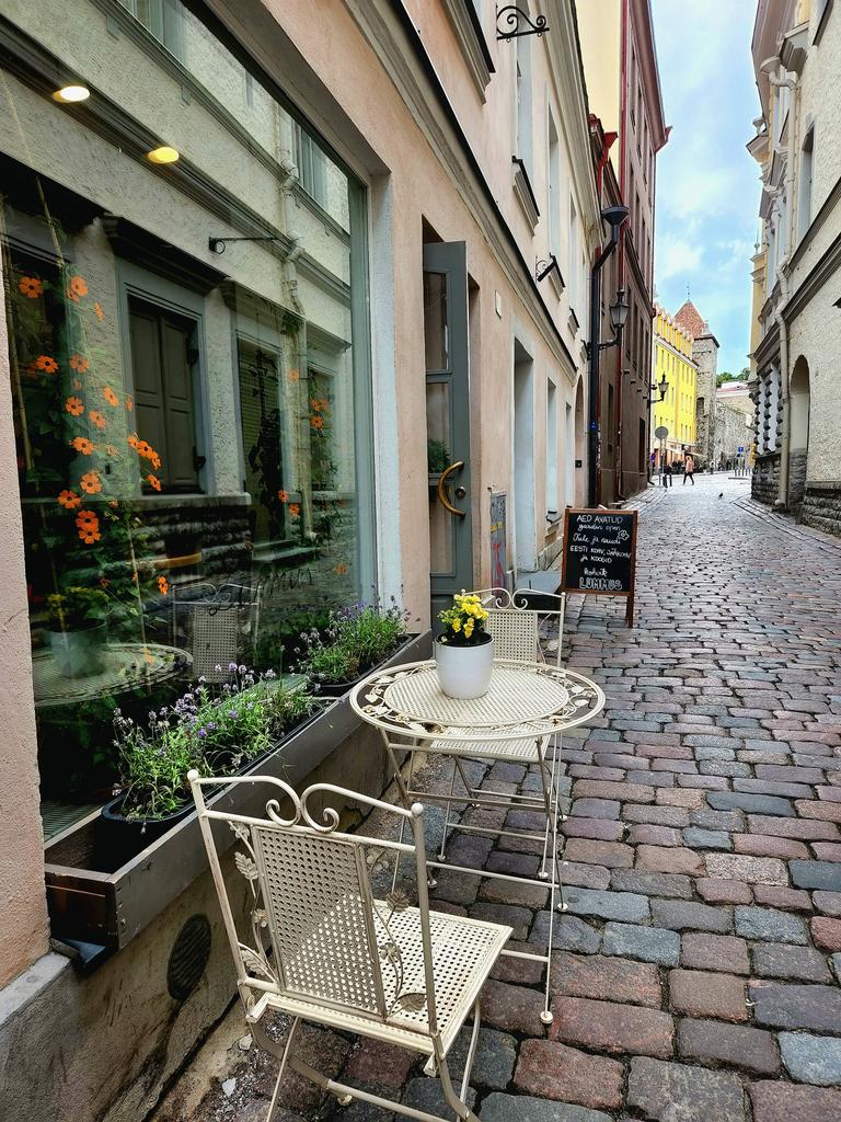 Shreyasee (sray-o-she) Das tweet media