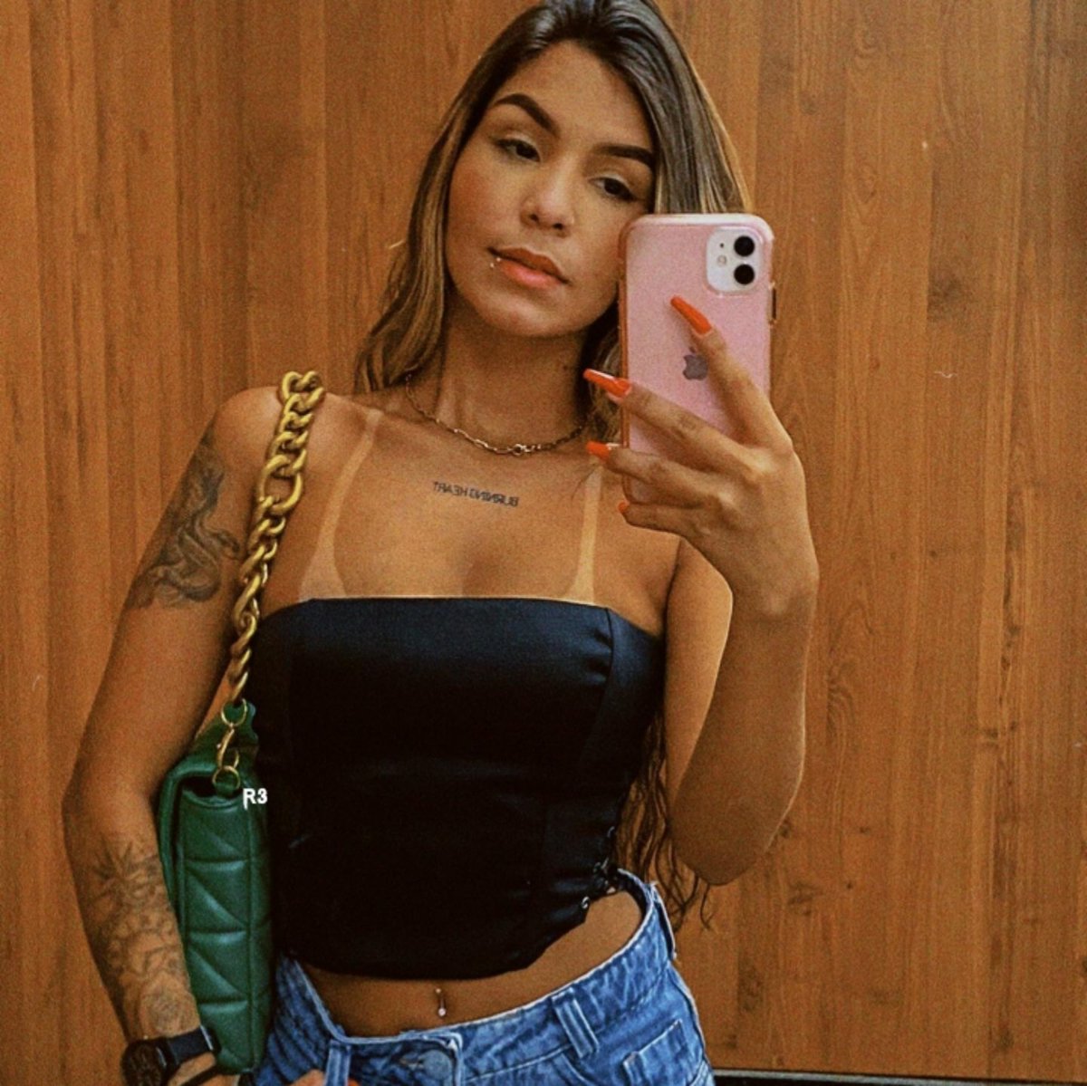 03rota's tweet image. no espelho não pode faltar