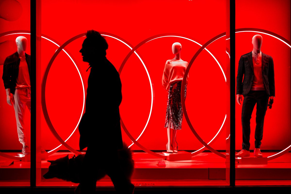 HGF_IP's tweet image. Metaverse, sustainability and case law - these are the hot topics in the retail sector and we explore them in our latest #RetailScanner issue. Read all articles here: campaigns.hgf.com/retail-scanner…

#Retail #Fashion #IntellectualProperty #TradeMarks #Designs #HGFEurope