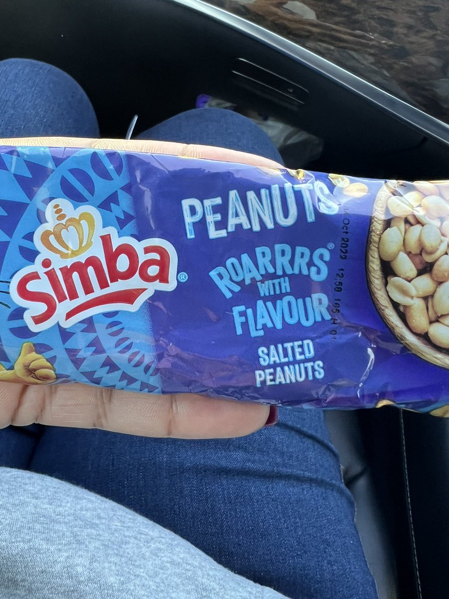 MizP_B's tweet photo. @SimbaChipsSA this has a raw taste🤢🤢🤢🤮the green ones tasted much better https://t.co/DbfJoHuP03