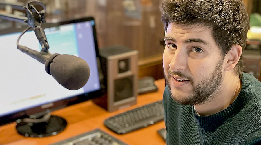 En <a href="/DidacRomagos/">Didac Romagos</a> ha aconseguit que tothom parli del seu poble. Ho ha fet a través de la ràdio local, que ha convertit en un fenomen. Molts famosos han passat per <a href="/rvilablareix/">Ràdio Vilablareix, 107.5 FM 📻 (Girona)</a>: les entrevistes d’en Didac fan que s’hi sentin molt a gust! Hem parlat amb ell al #CavallFort 1440.